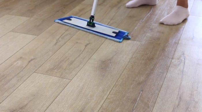 Help! Cleaning paint off laminate floor : r/CleaningTips